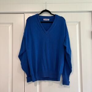 The Lion's Pride Men's Blue‎ Vneck Sweater Made in the USA Size L